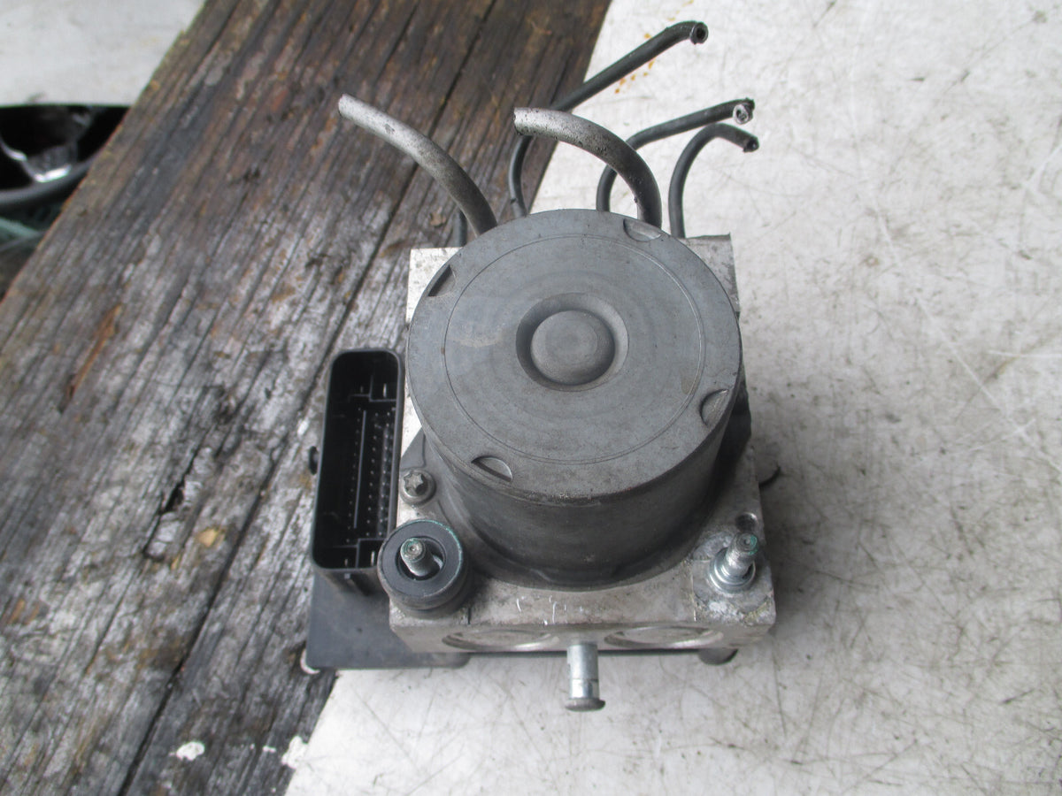 MG MG6 2011 1.8 PETROL ABS PUMP & MODULATOR 30046890