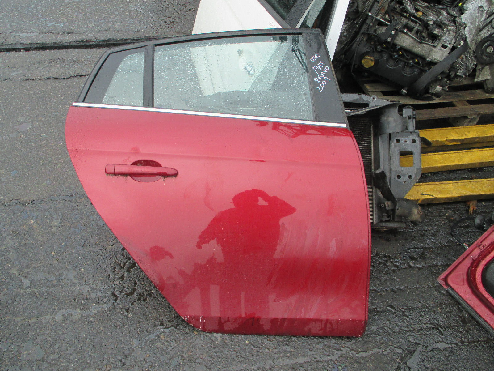 FIAT BRAVO MK2 2009 OSR DRIVER SIDE REAR COMPLETE DOOR RED
