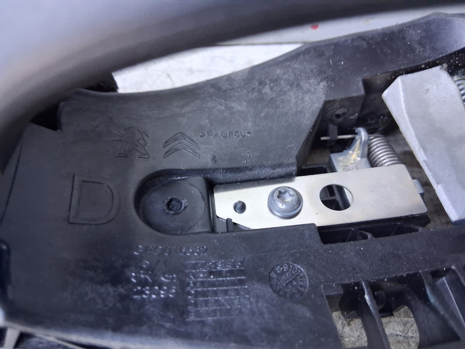 2023 CITROEN BERLINGO MK3 NSR PASSENGER SIDE REAR EXTERIOR DOOR HANDLE GE0016532