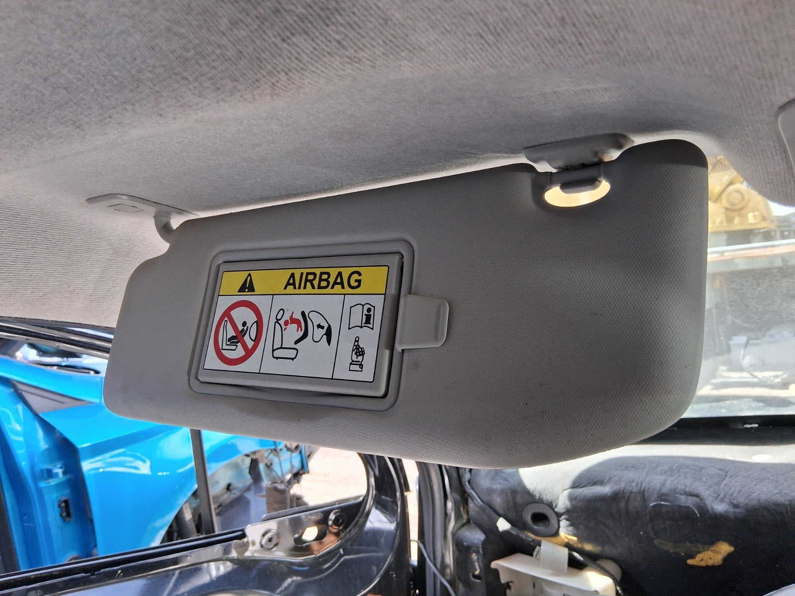 2021 CITROEN C3 MK3 NSF PASSENGER SIDE FRONT LEFT SUN VISOR SHADE