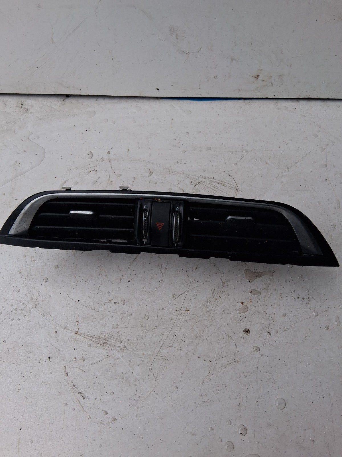 2022 ALFA STALVIO Q4 DASHBOARD AIR VENT GRILLS & HAZARD LIGHT SWITCH 1561257890