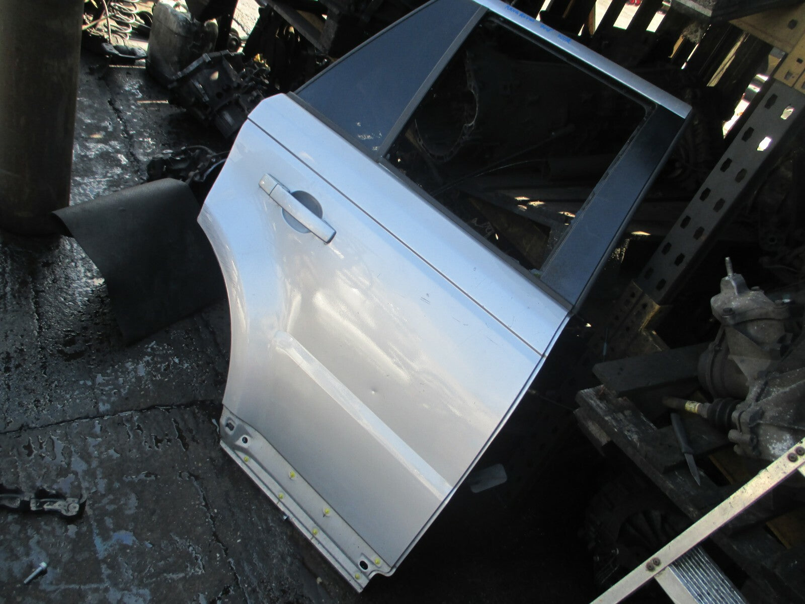 RANGE ROVER SPORT 2005 L320 OSR OFF SIDE REAR DOOR SILVER COMPLETE