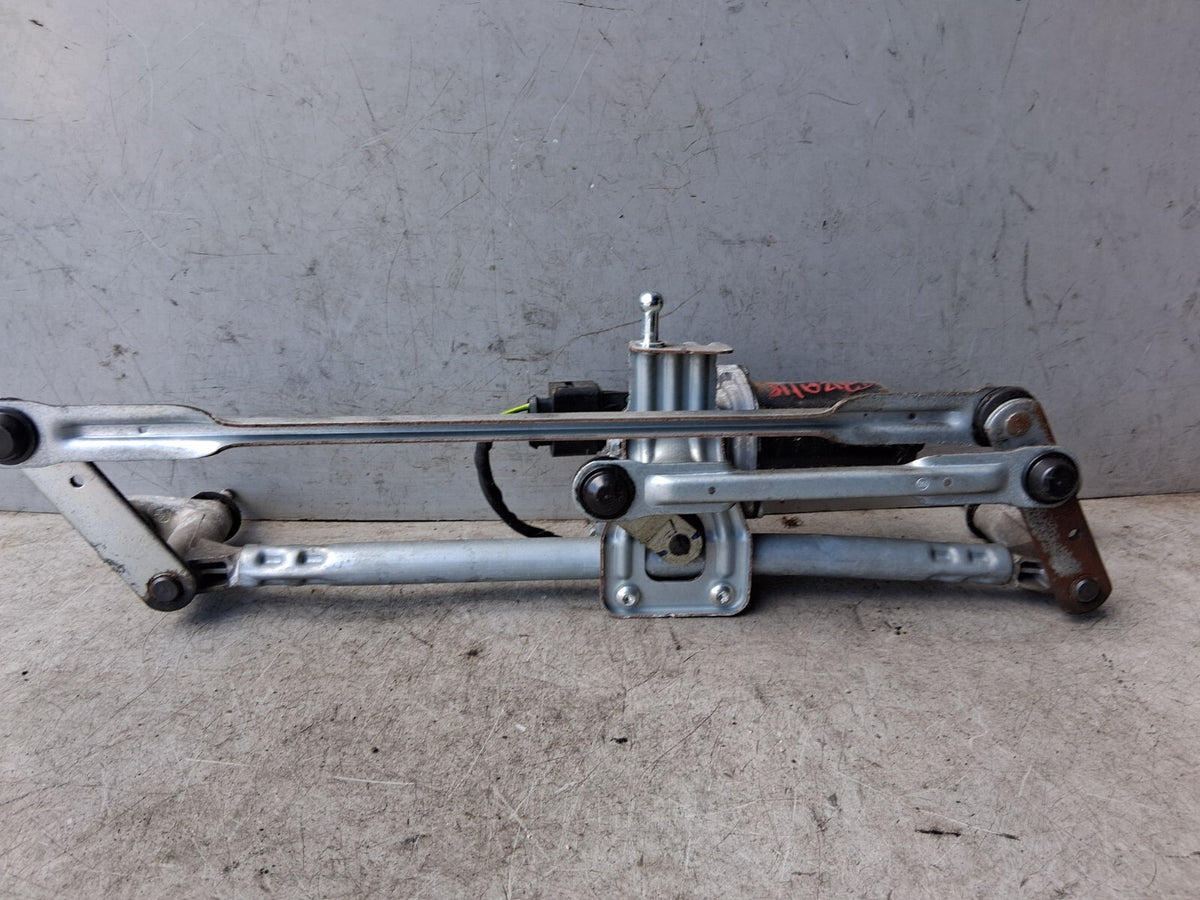SEAT IBIZA MK5 2018 6F KJ WINDSCREEN WIPER MOTOR WITH LINKAGE 443122456017