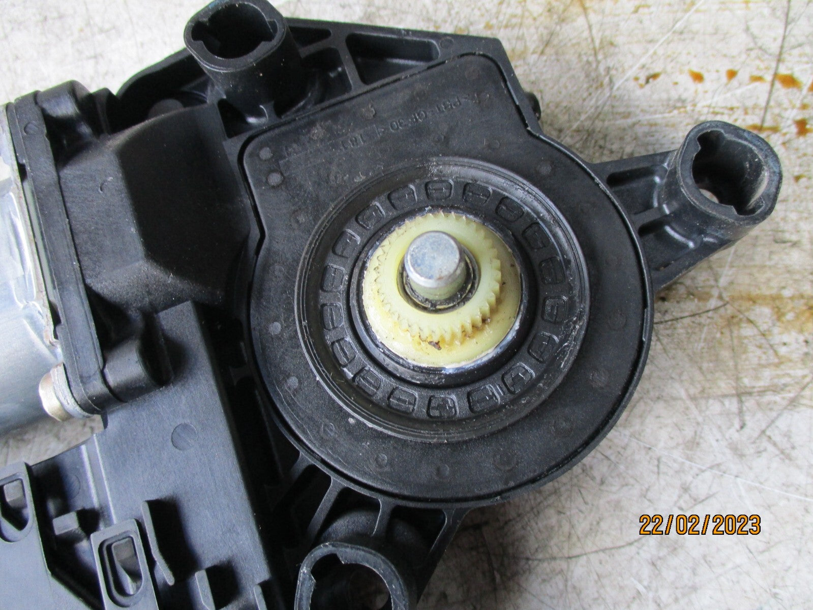 PEUGEOT 307 2003 OSF DRIVER SIDE FRONT WINDOW MOTOR 9637130680