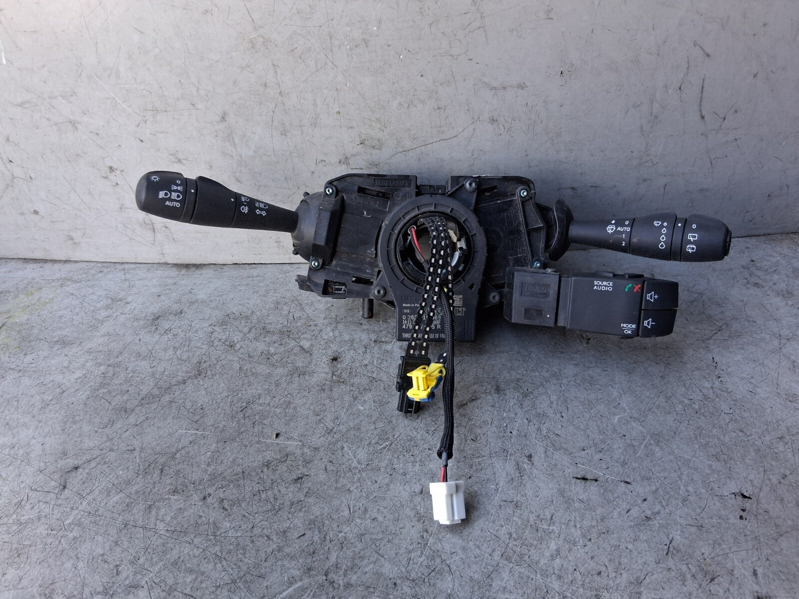 RENAULT CAPTUR 2014 INDICATOR WIPER STALK SWITCH WITH SQUIB 479457095R
