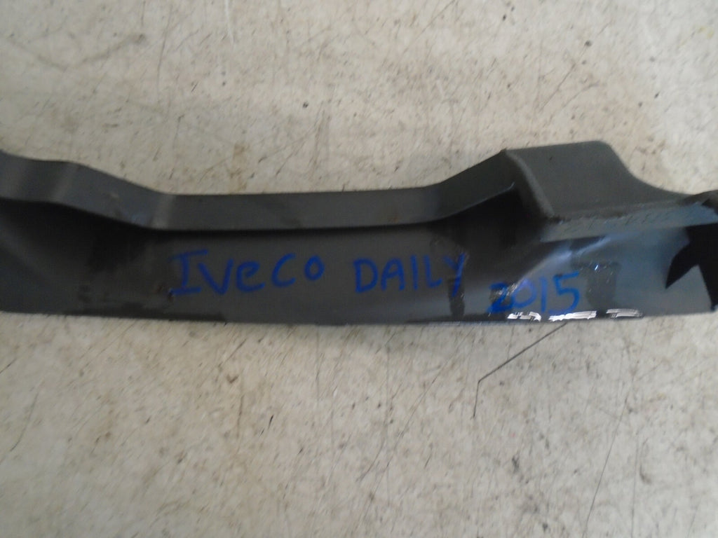 IVECO DAILY VAN 2015 HEADLIGHT LEVEL ADJUSTER SWITCH SURROUND 5801384512