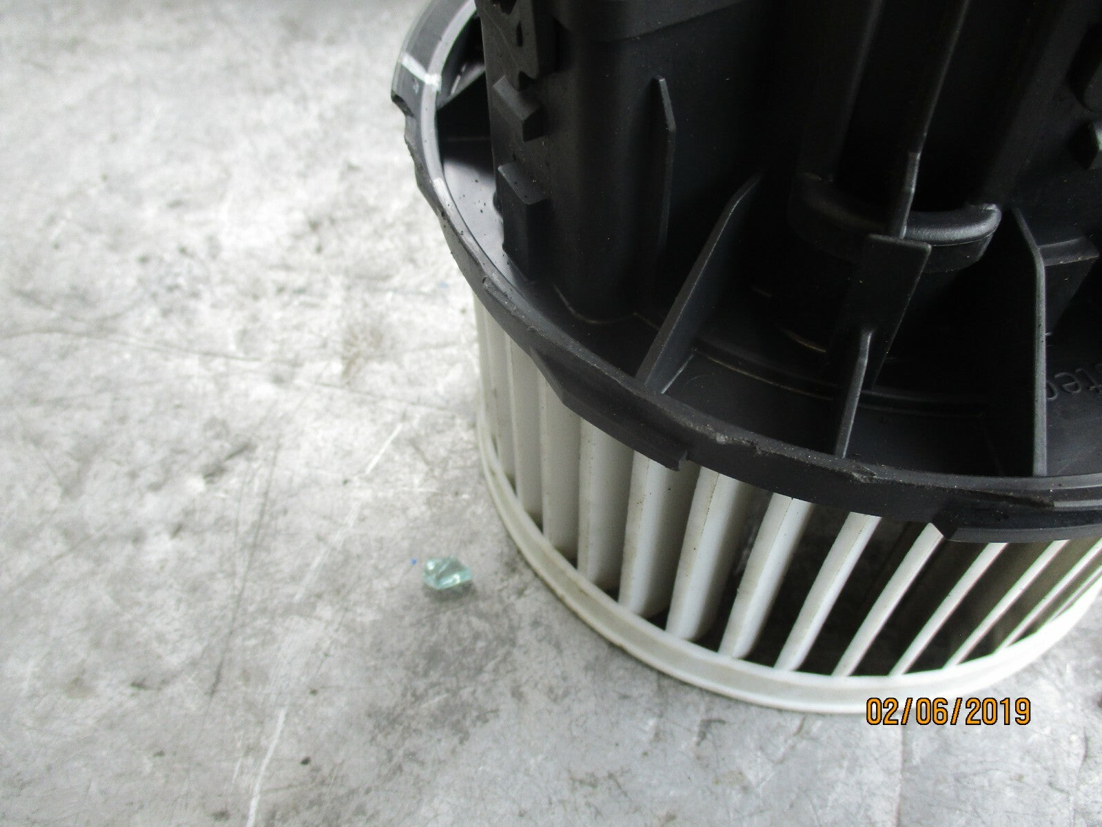 FORD FIESTA MK7 HEATER BLOWER MOTOR FAN VP8E2H18456