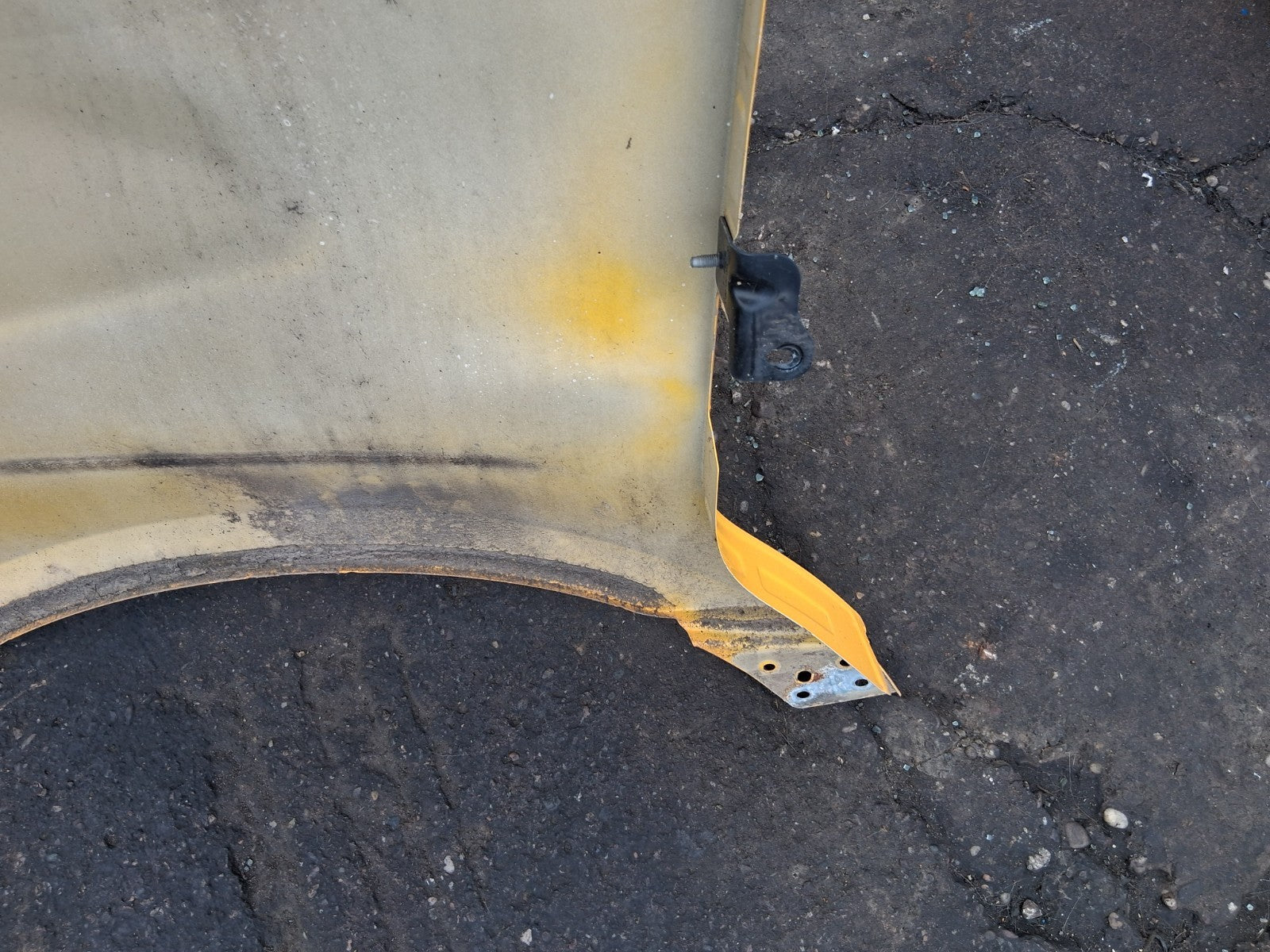 2019 MERCEDES SPRINTER W907 OSF DRIVER SIDE FRONT RIGHT WING PANEL ORANGE