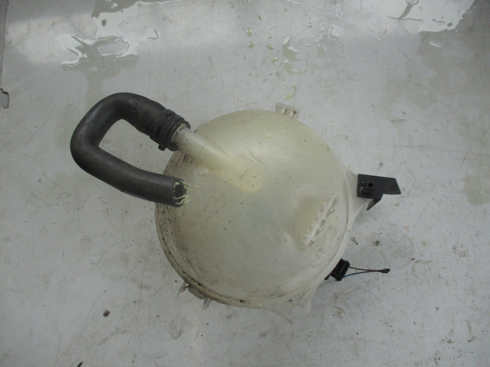 SKODA FABIA MK2 1.2 PETROL WATER HEADER TANK BOTTLE