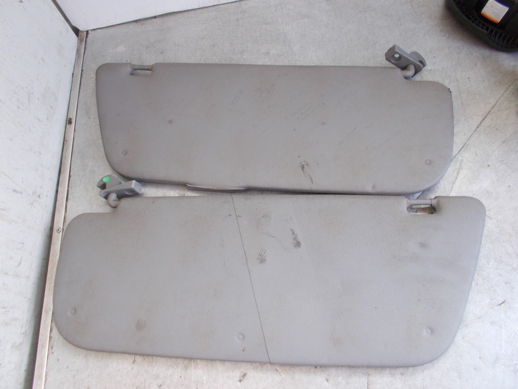 MERCEDES SPRINTER W906 2008 MK2 PASSENGER DRIVER SIDE SUN VISORS A9068100011