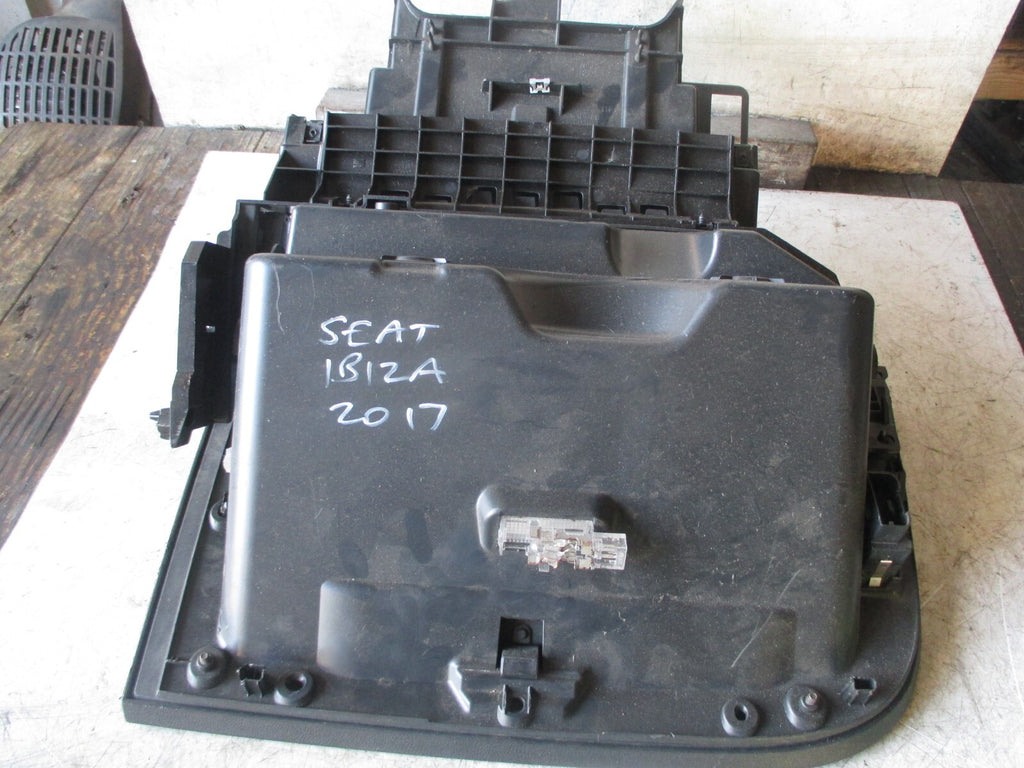 SEAT IBIZA 6J 2017 GLOVEBOX GLOVE BOX STORAGE COMPARTMENT 6P2857103