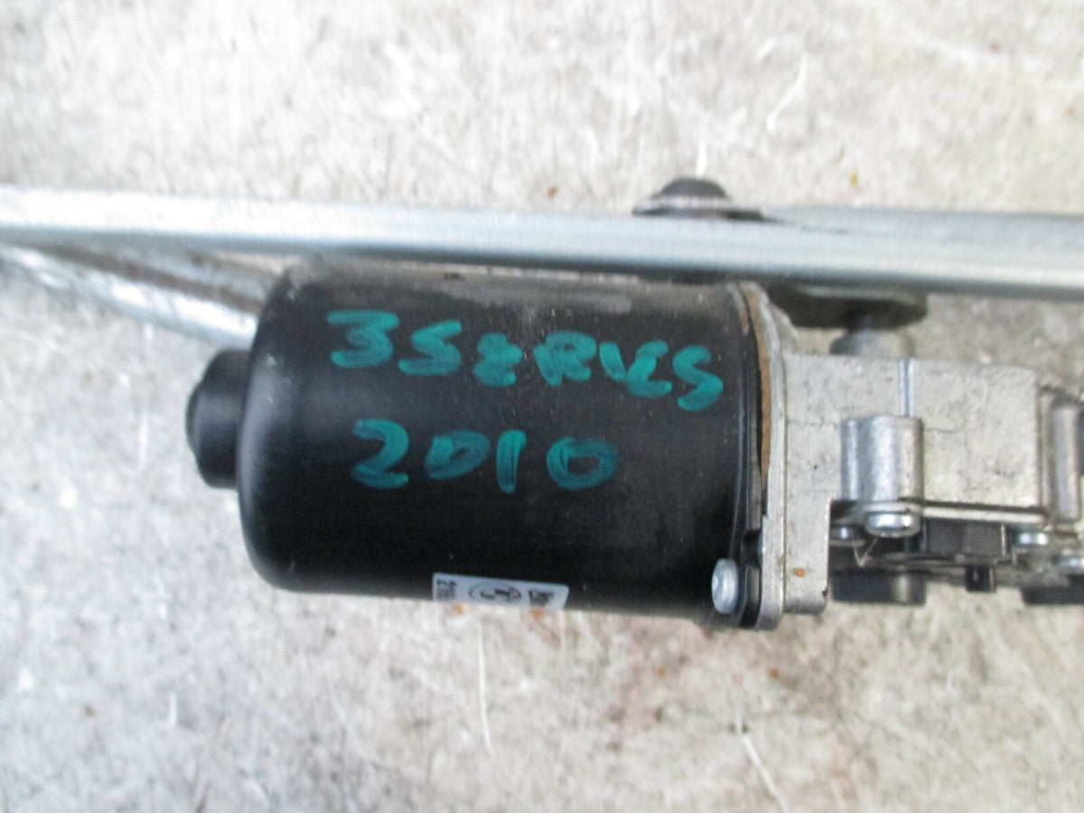 BMW 3 SERIES 2010 E90 FRONT WIPER MOTOR WITH LINKAGE 697826401