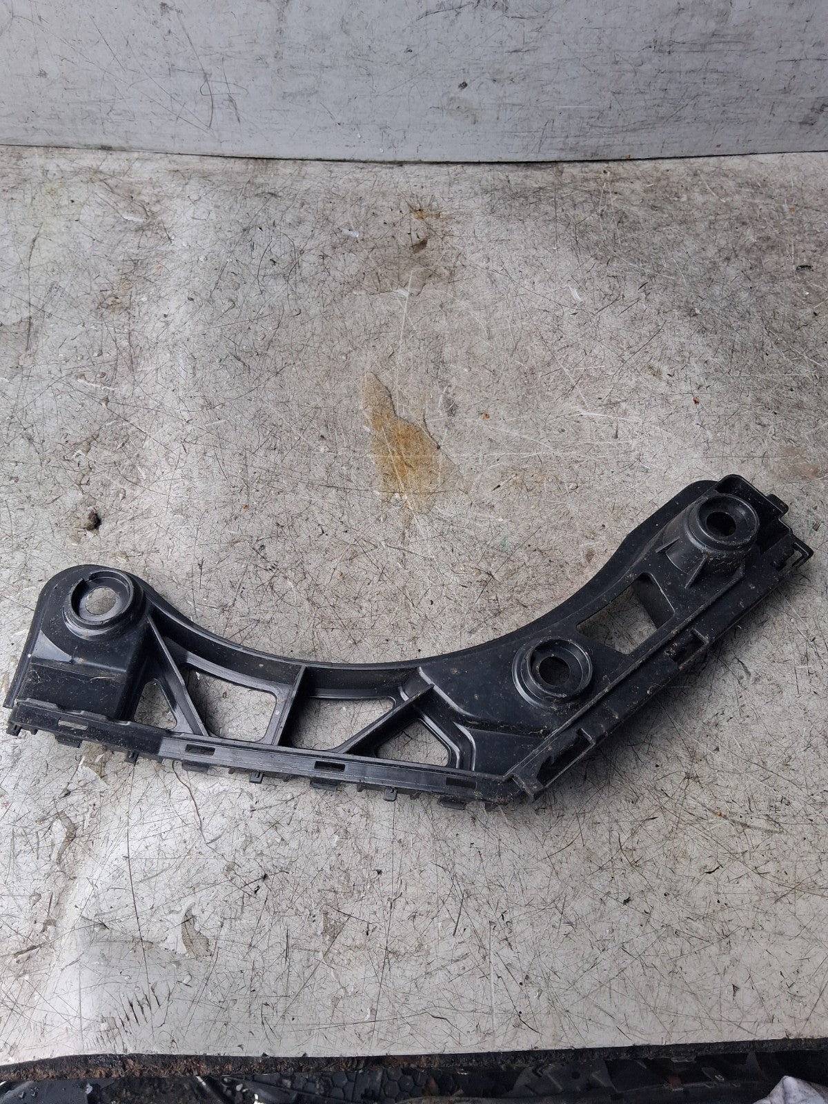 2023 VOLKSWAGEN TIGUAN NSR PASSENEGER SIDE REAR BUMPER MOUNT BRACKET 5NA807393