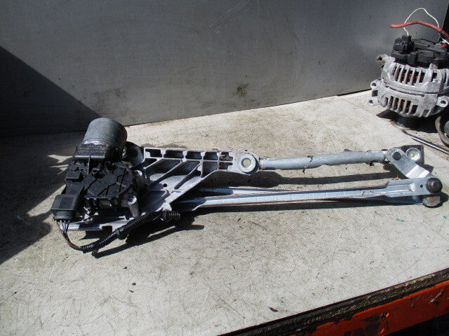 2016 FORD FIESTA MK7 FRONT WINDSCREEN WIPER MOTOR 88A611B571BB