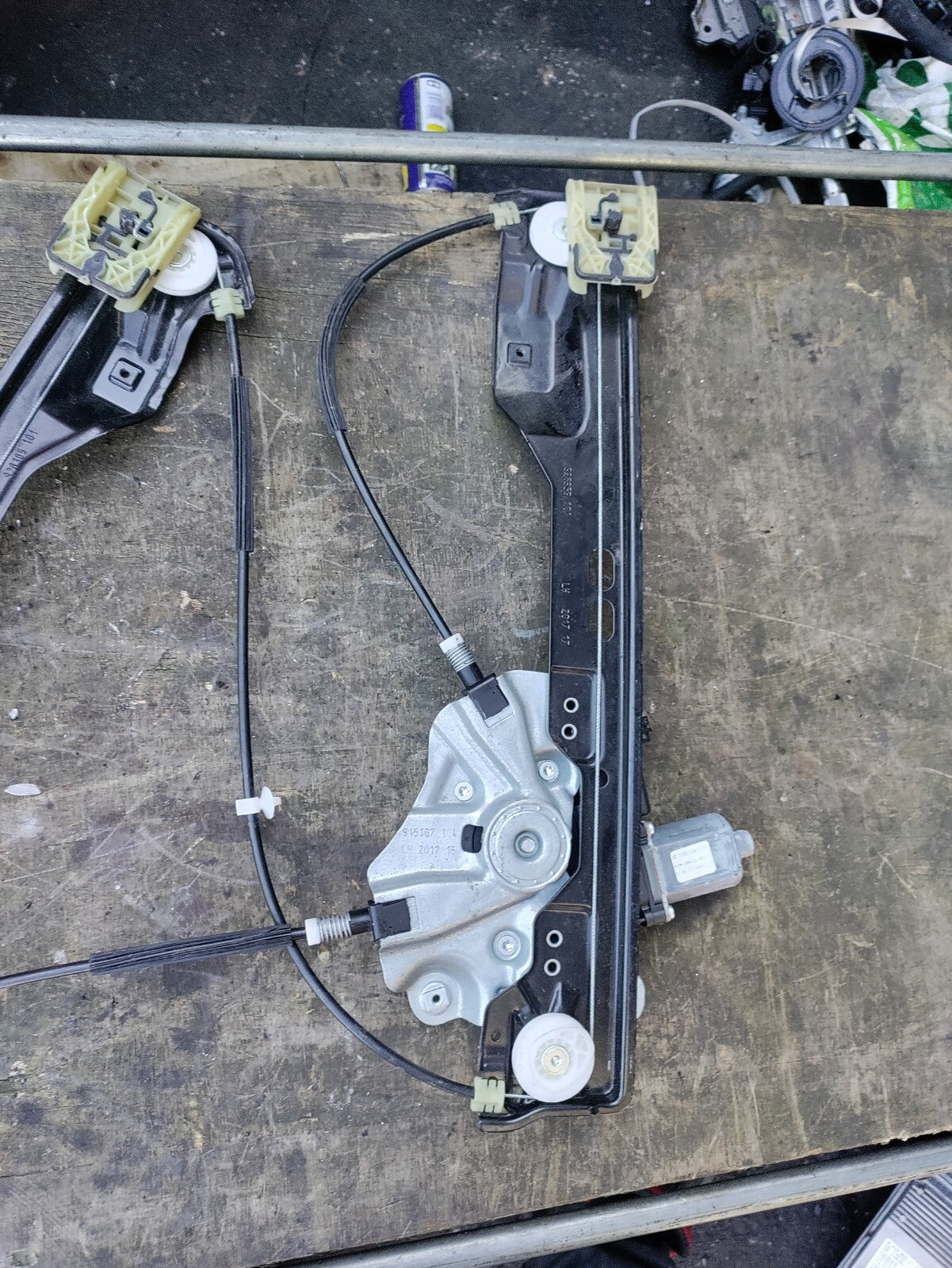 VAUXHALL ZAFIRA C MK3 NSF PASSENGER SIDE WINDOW MOTOR & REGULATOR 20951581