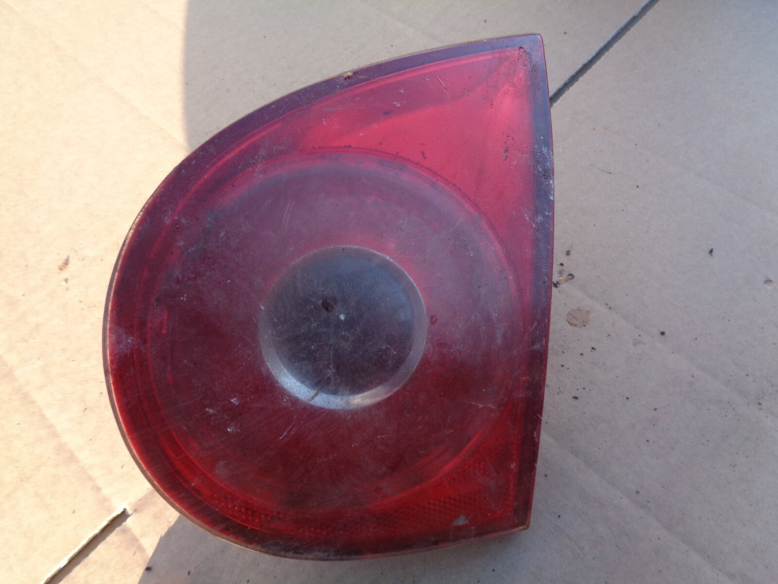 VW VOLKSWAGEN GOLF MK5 1.9 TDI REAR DRIVER SIDE BOOT TRUNK TAIL LIGHT 1K6945094F