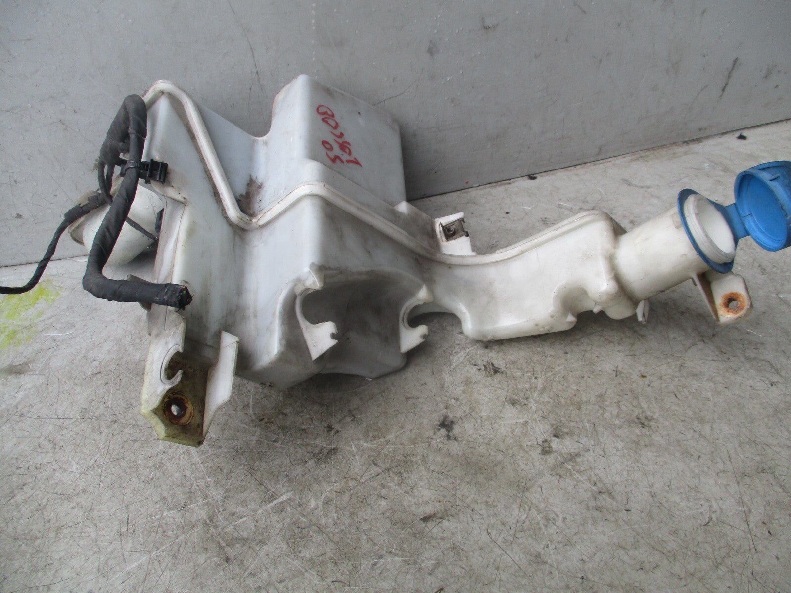 VOLKSWAGEN PASSAT 2006 WIND SCREEN WASHER BOTTLE 3C0955453