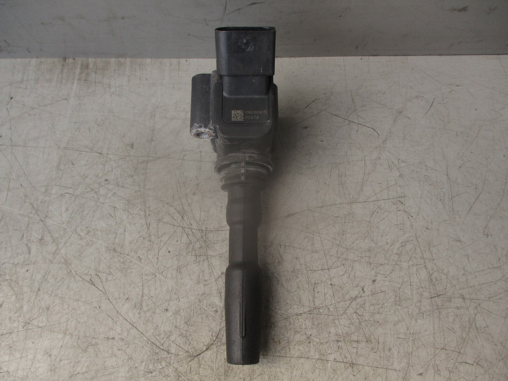 2014 VOLKSWAGEN POLO MK5 1.0 PETROL ENGINE IGNITION COIL 04E905110E REF 1