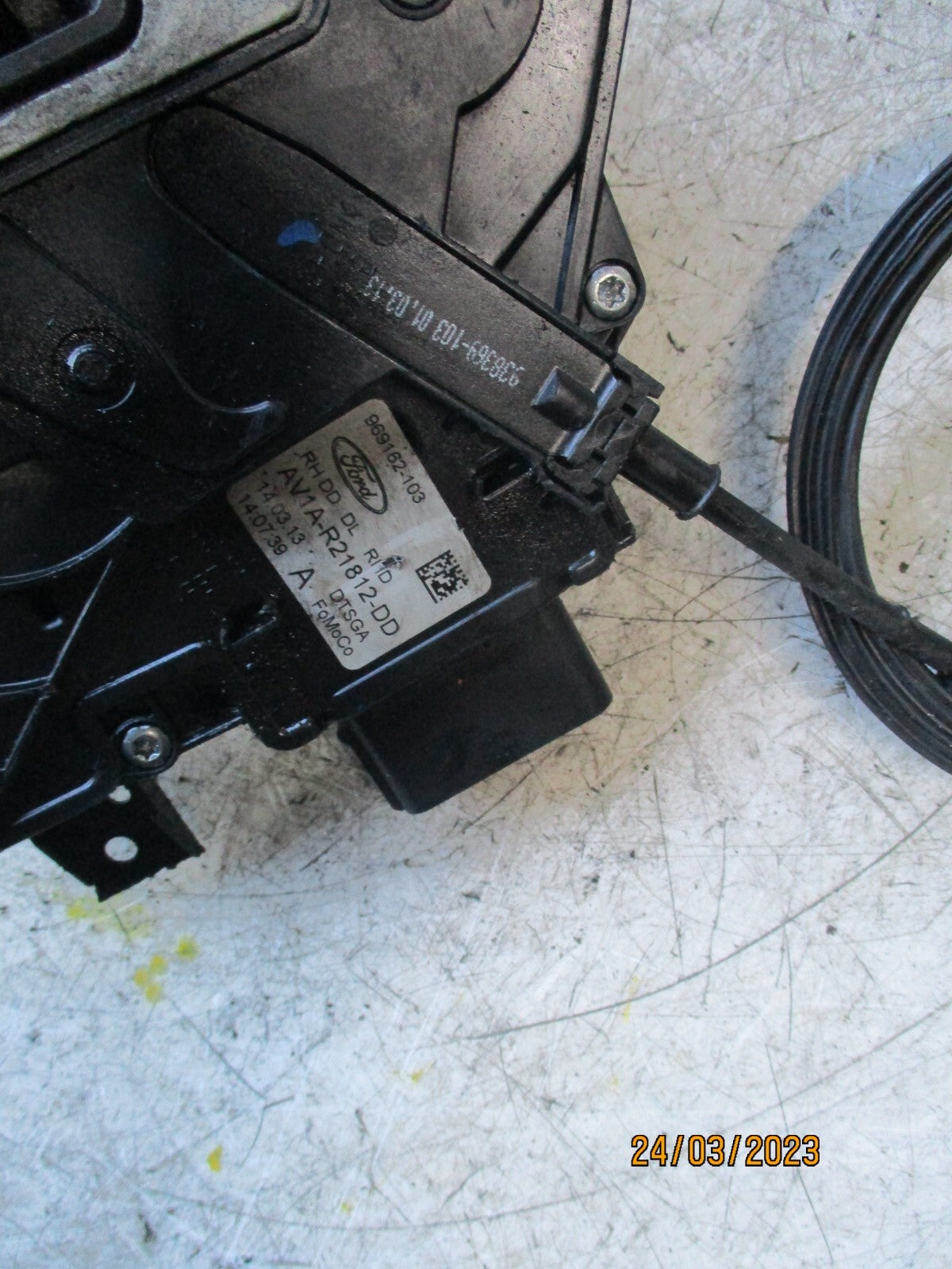 FORD B MAX 2013 OSF DRIVER SIDE FRONT DOOR LOCK MECHANISM AV1AR21812DD