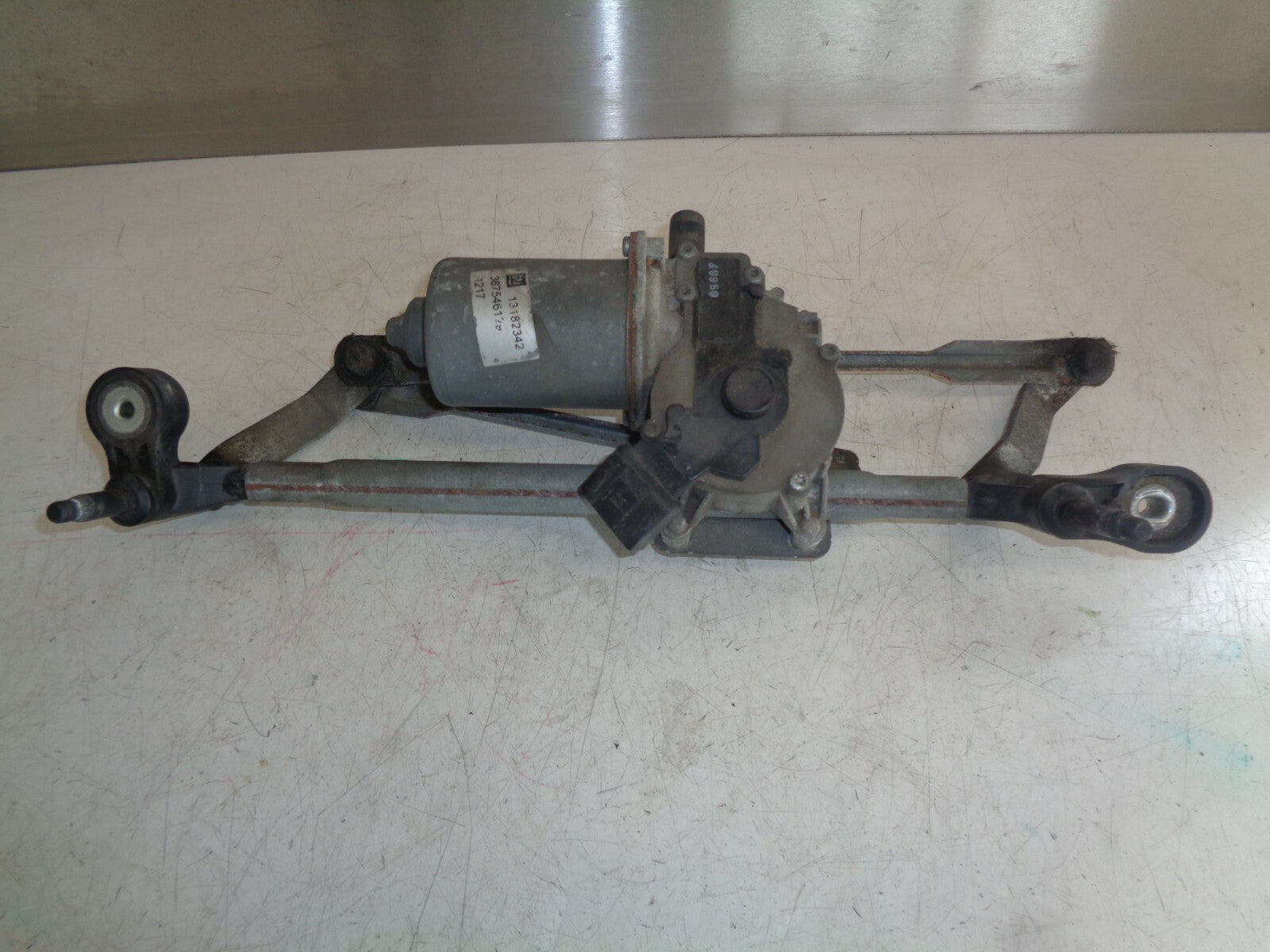 VAUXHALL CORSA D 2008 FRONT WINDSCREEN WIPER MOTOR & LINKAGE 13182342
