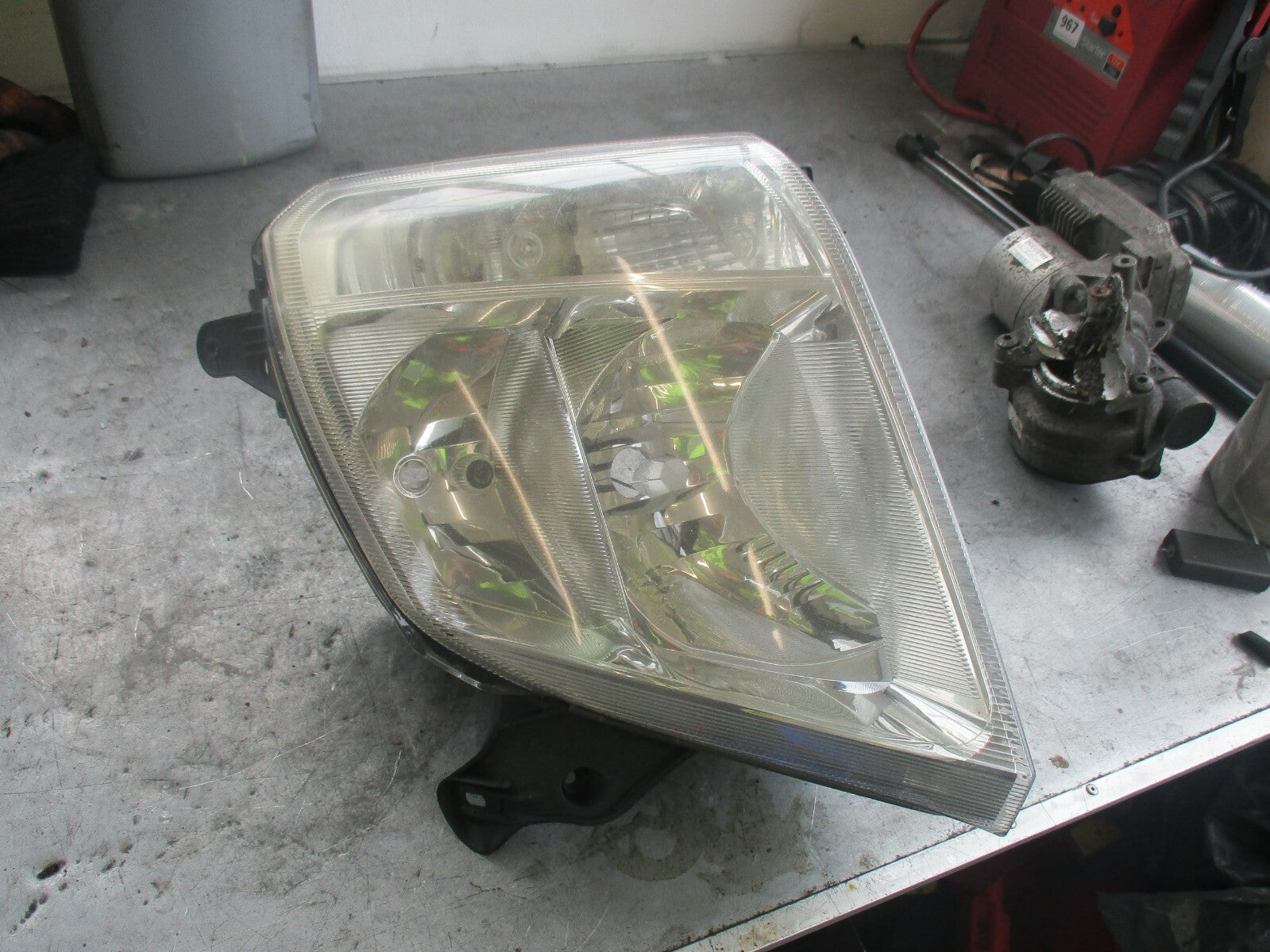 VAUXHALL MERIVA A (MK1) 2003-2010 NS PASSENGER SIDE HEADLIGHT 93294337 NEAR SIDE