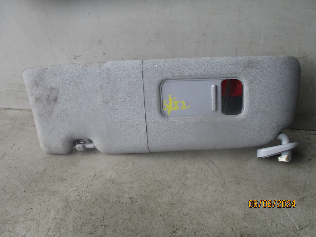 2010 BMW 1 SERIES E82 OSF DRIVER SIDE SUN VISIOR