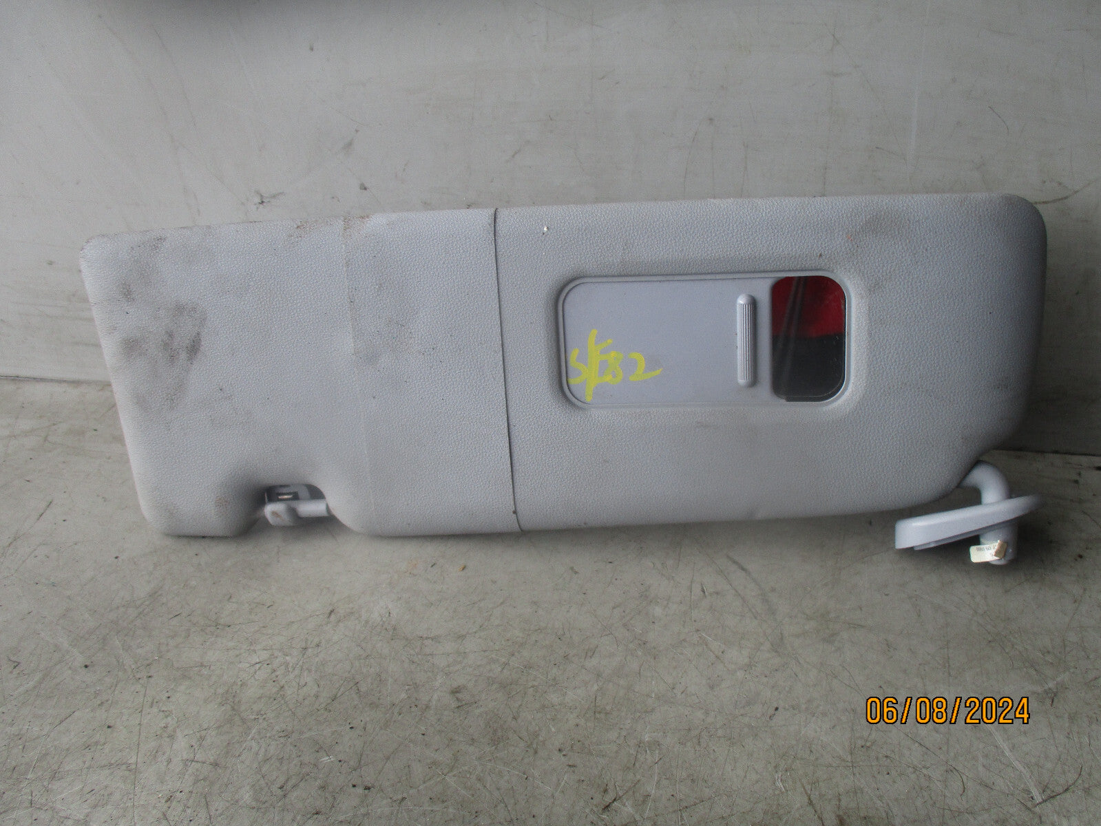 2010 BMW 1 SERIES E82 OSF DRIVER SIDE SUN VISIOR