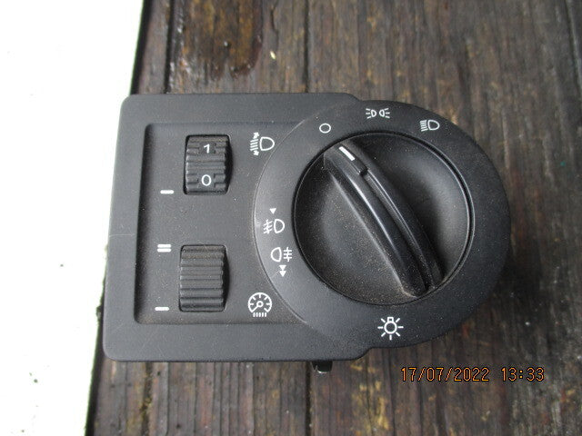 MG MG6 2011 HEADLIGHT FOGLIGHT LAMP SWITCH 10050764
