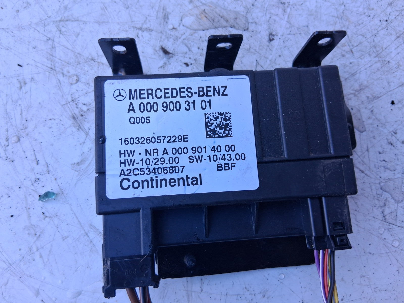 2015 MERCEDES C CLASS W204 FUEL PUMP CONTROL MODULE A0009003101