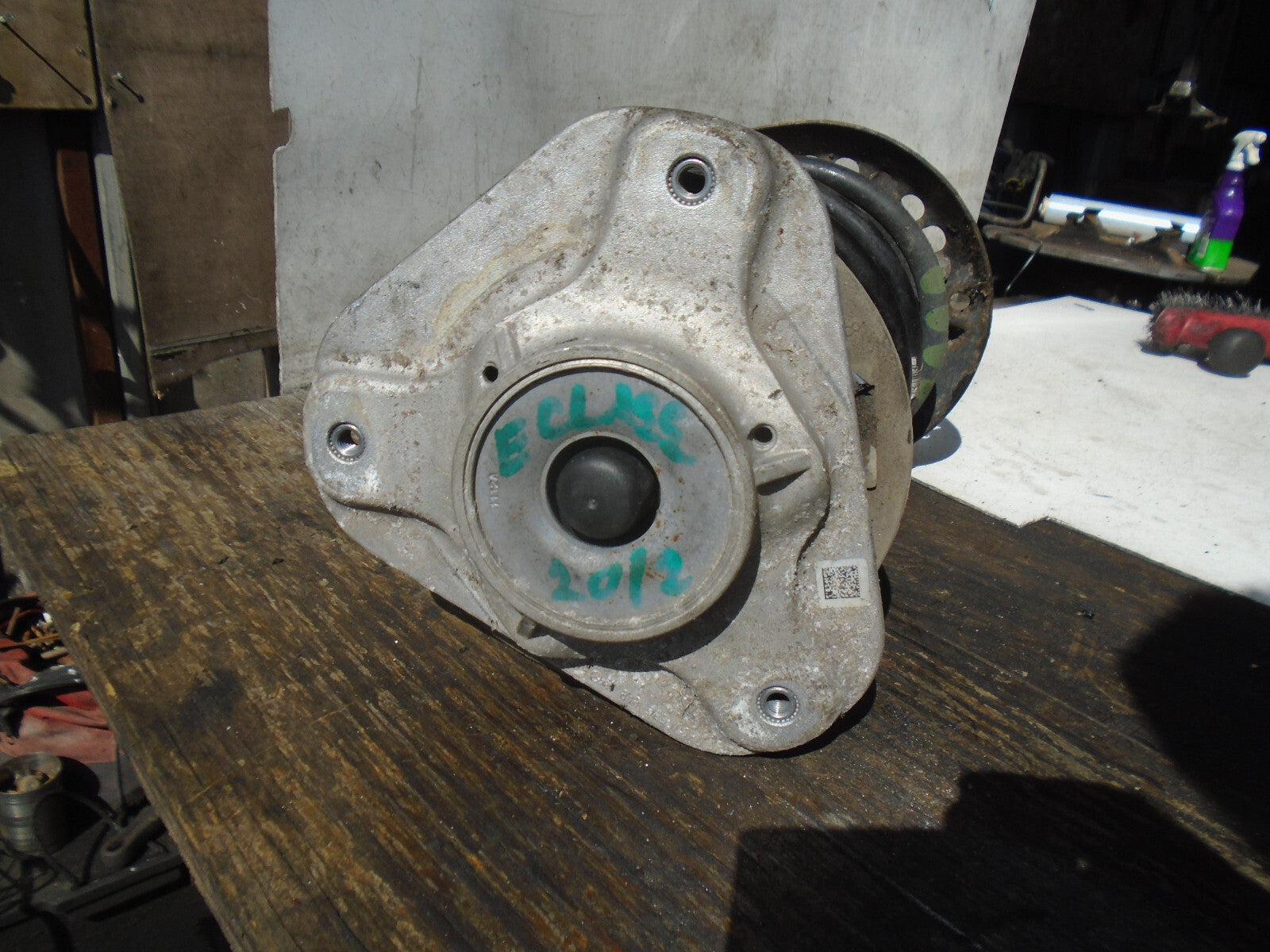 MERCEDES BENZ E CLASS W212 2012 NSF PASSENGER FRONT SHOCK ABSORBER A2123203913