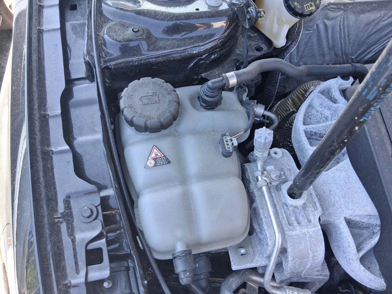 2023 MERCEDES BENZ A CLASS W177 COOLANT WATER OVERFLOW EXPANSION TANK