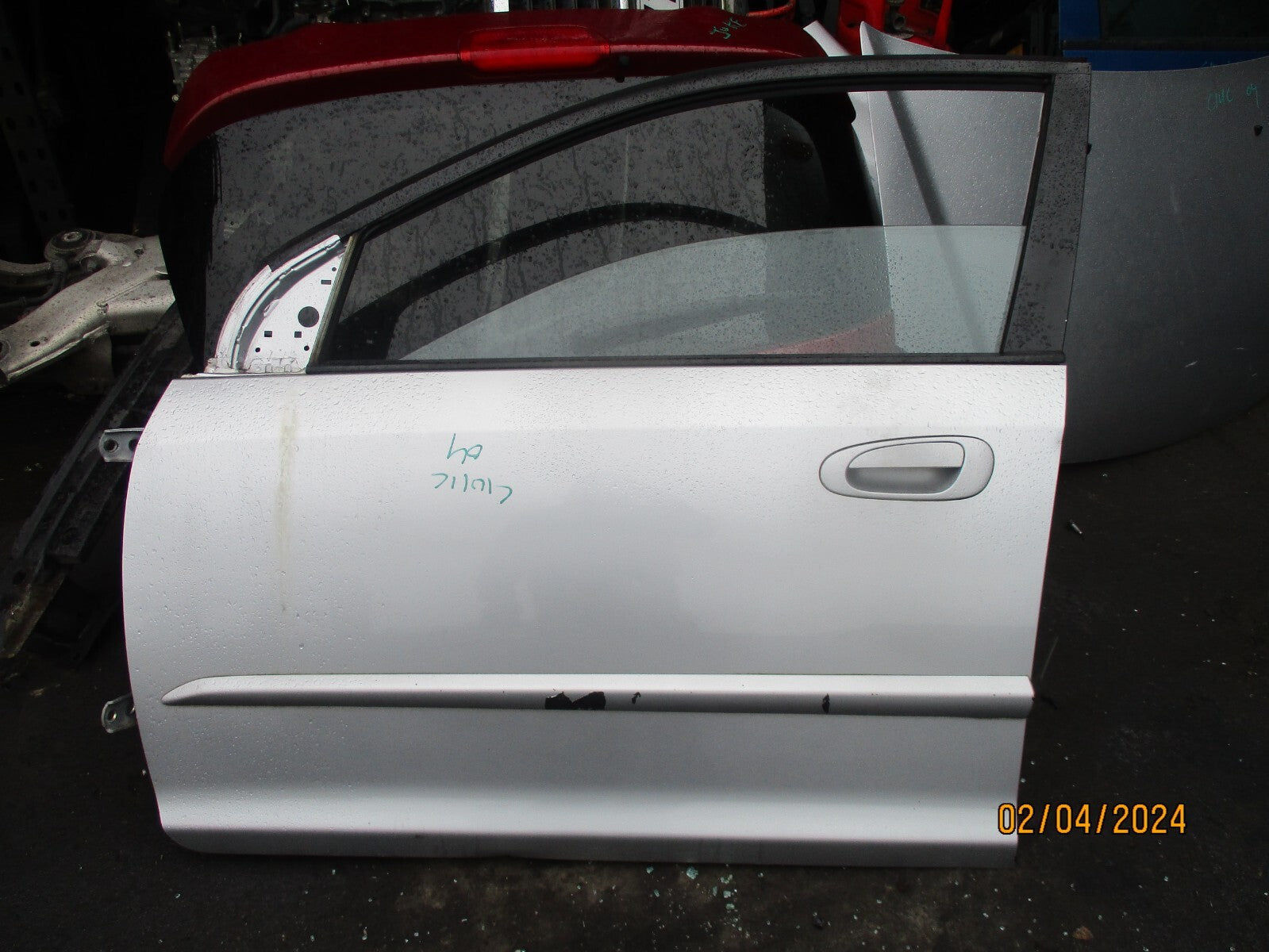 2004 HONDA CIVIC MK7 HATCH NSF PASSENGER SIDE FRONT DOOR COMPLETE SILVER NH623M