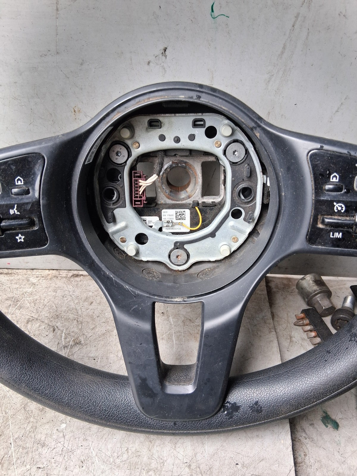 2021 MERCEDES BENZ SPRINTER W907 MULTIFUNCTIONAL STEERING WHEEL BLACK 6407735