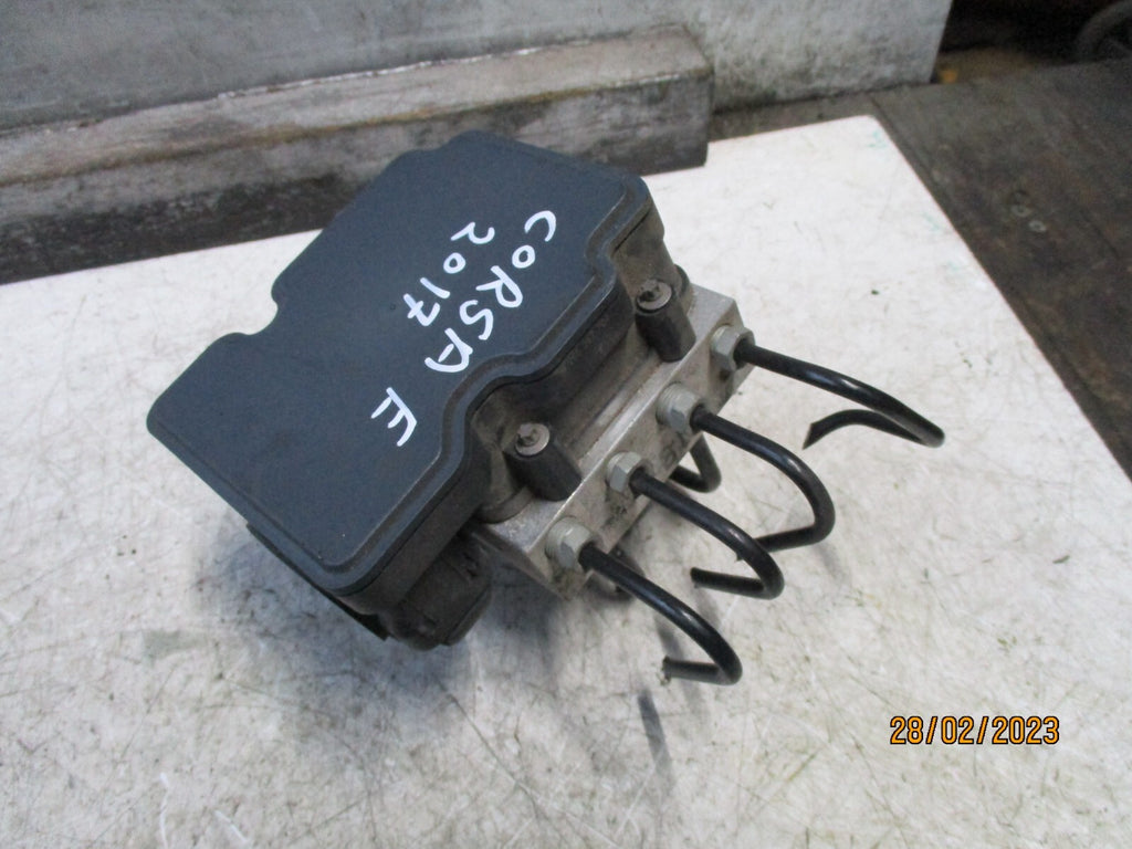 VAUXHALL CORSA E 2017 1.4 PETROL ABS PUMP MODULATOR 39084530
