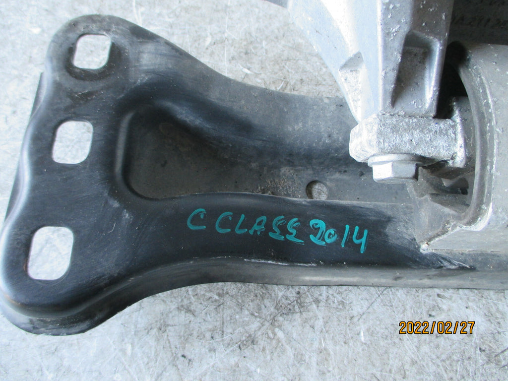 MERCEDES BENZ C CLASS 2014 W204 GEARBOX SUPPORT BRACKET MOUNT A2112420340