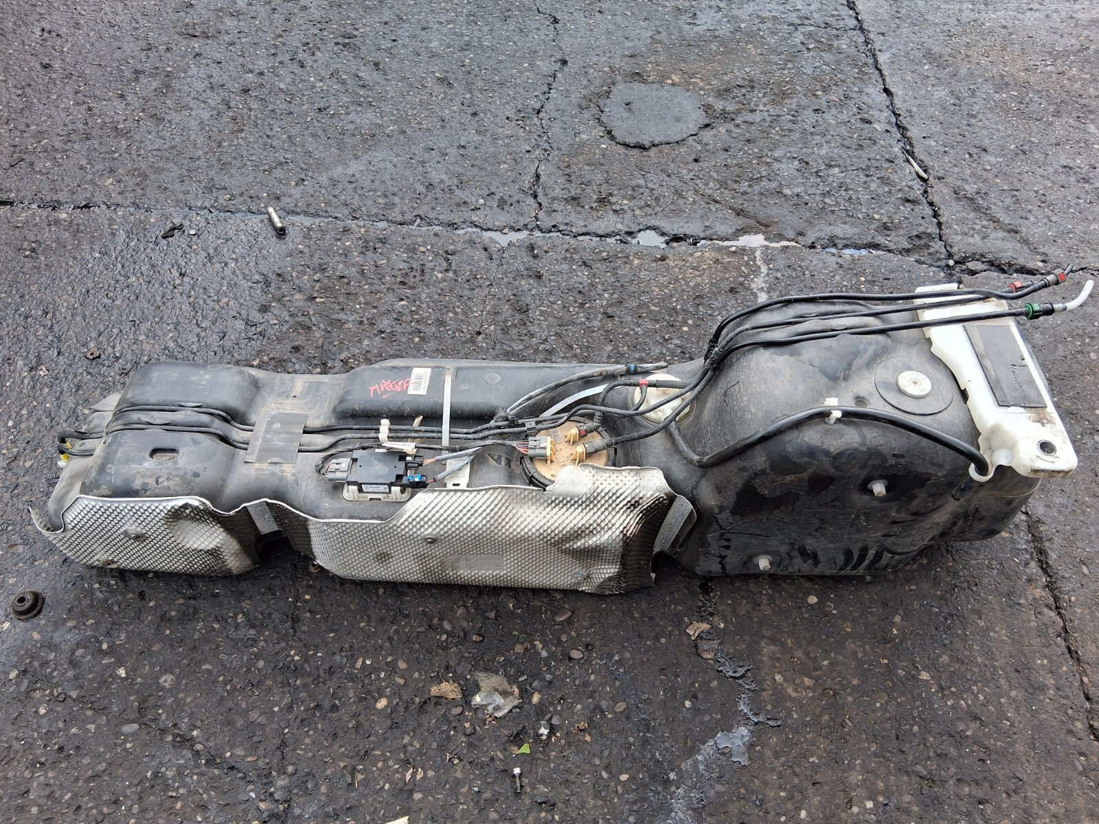 2023 RENAULT MASTER MK3 2.3 DIESEL FUEL TANK SENDER UNIT 172020772R