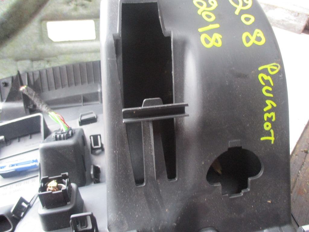 PEUGEOT 208 2018 GLOVE BOX STORAGE COMPARTMENT 9674182477