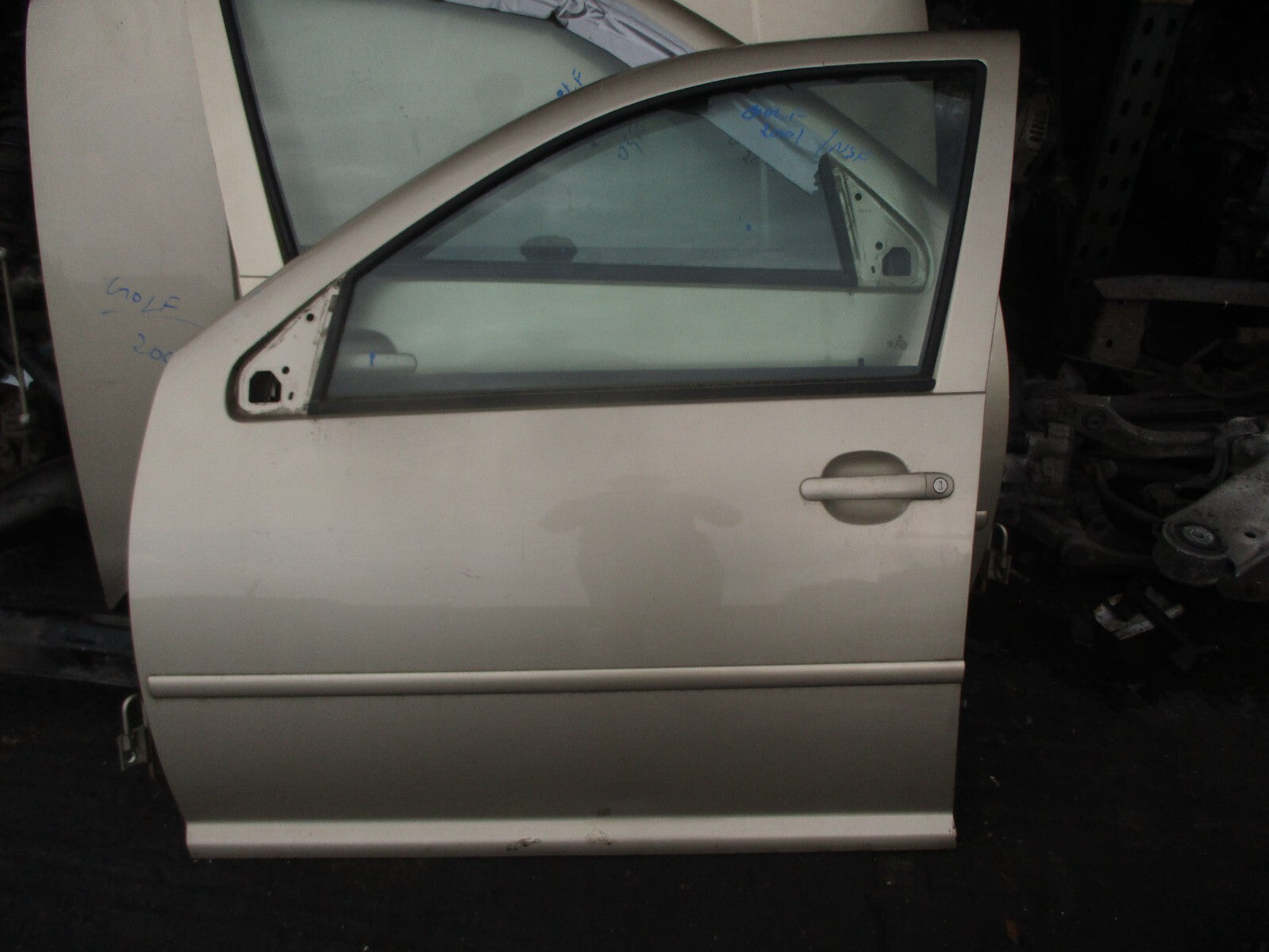 2001 VOLKSWAGEN GOLF MK4 NSF PASSENGER SIDE FRONT LEFT COMPLETE DOOR BEIGE