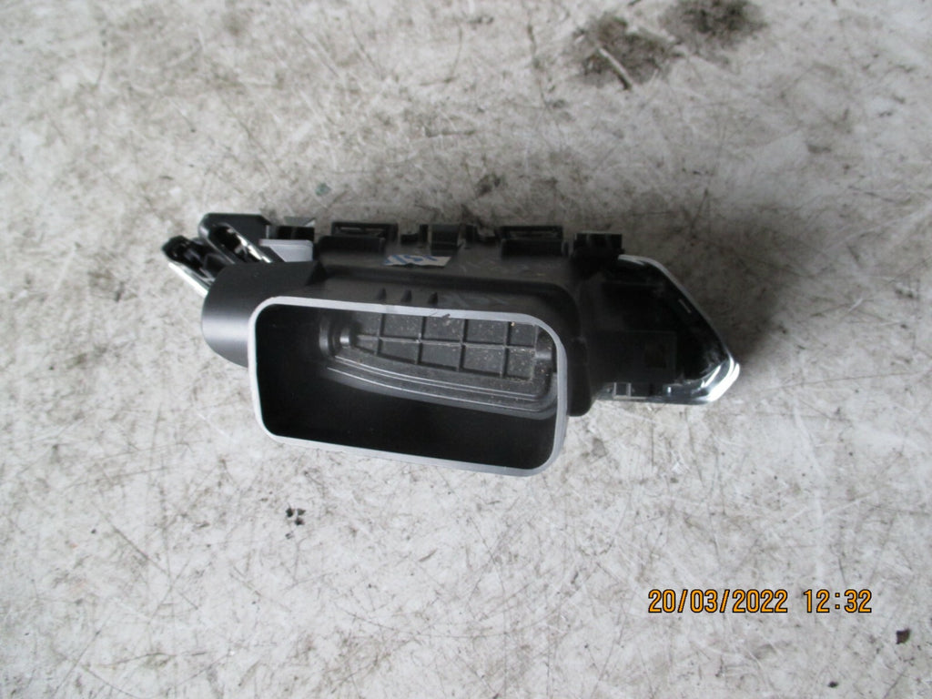 PEUGEOT 208 2016 MK1 OSF FRONT DRIVER SIDE DASHBOARD FRONT AIR VENT GRILL