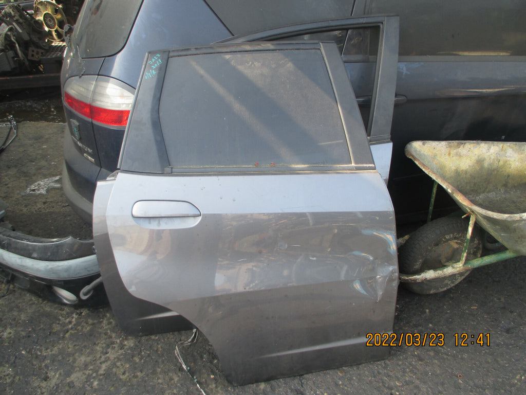 HONDA JAZZ MK3 2014 OSR DRIVER SIDE REAR DOOR COMPLETE GREY