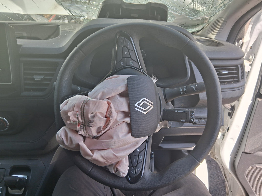 2025 RENAULT TRAFIC X82 MK3 MULTIFUNCTION STEERING WHEEL BLACK