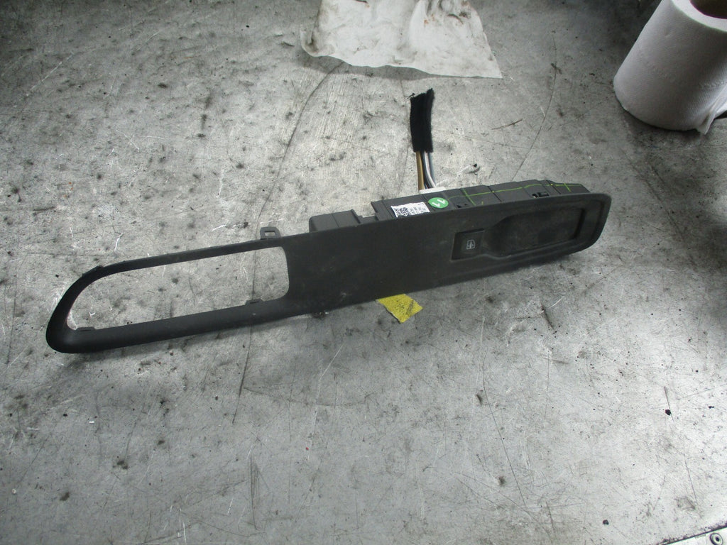 RENAULT CLIO X98 MK4 DOOR TRIM COVER 809611006R