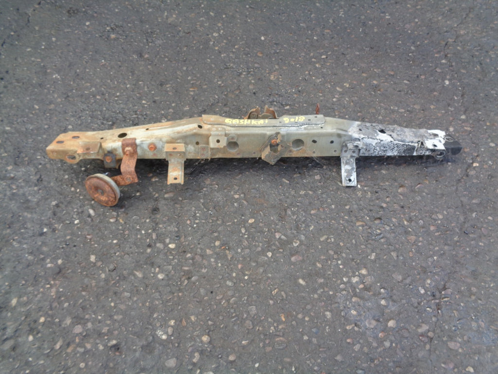 NISSAN QASHQAI MK2 J11 2018 FRONT BUMPER SLAM PANEL RADIATOR TOP BAR DAMAGED
