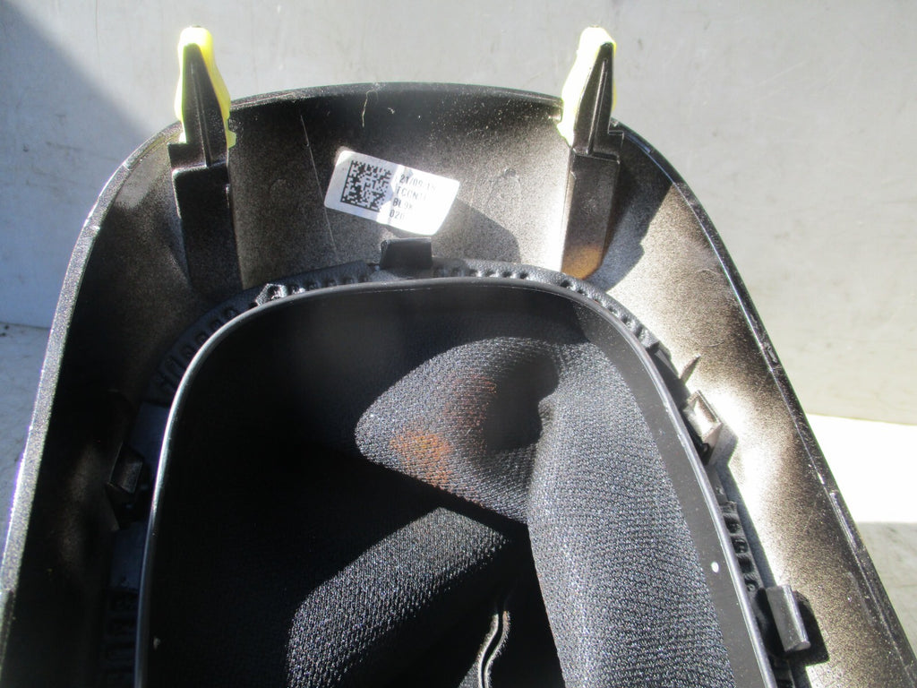 2019 PEUGEOT 108 GEAR STICK SURROUND TRIM CENTRE CONSOLE CUP HOLDER 588040H02