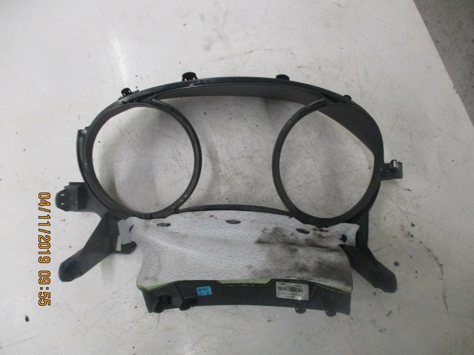 NISSAN QASHQAI 2019 MK2 J11 SPEEDO CLOCKS SURROUND PLASTIC TRIM 682S74EA0A