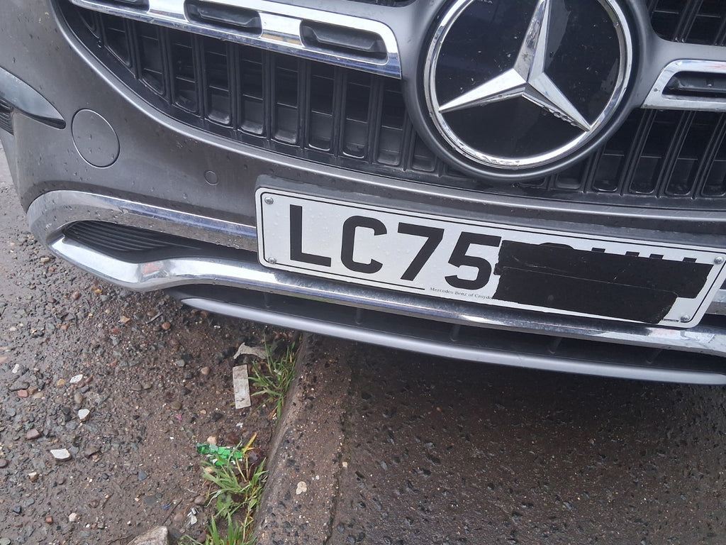 2025 MERCEDES BENZ GLA 180 H247 FACELIFT FRONT BUMPER WITH BADGE GRILLE GREY 787