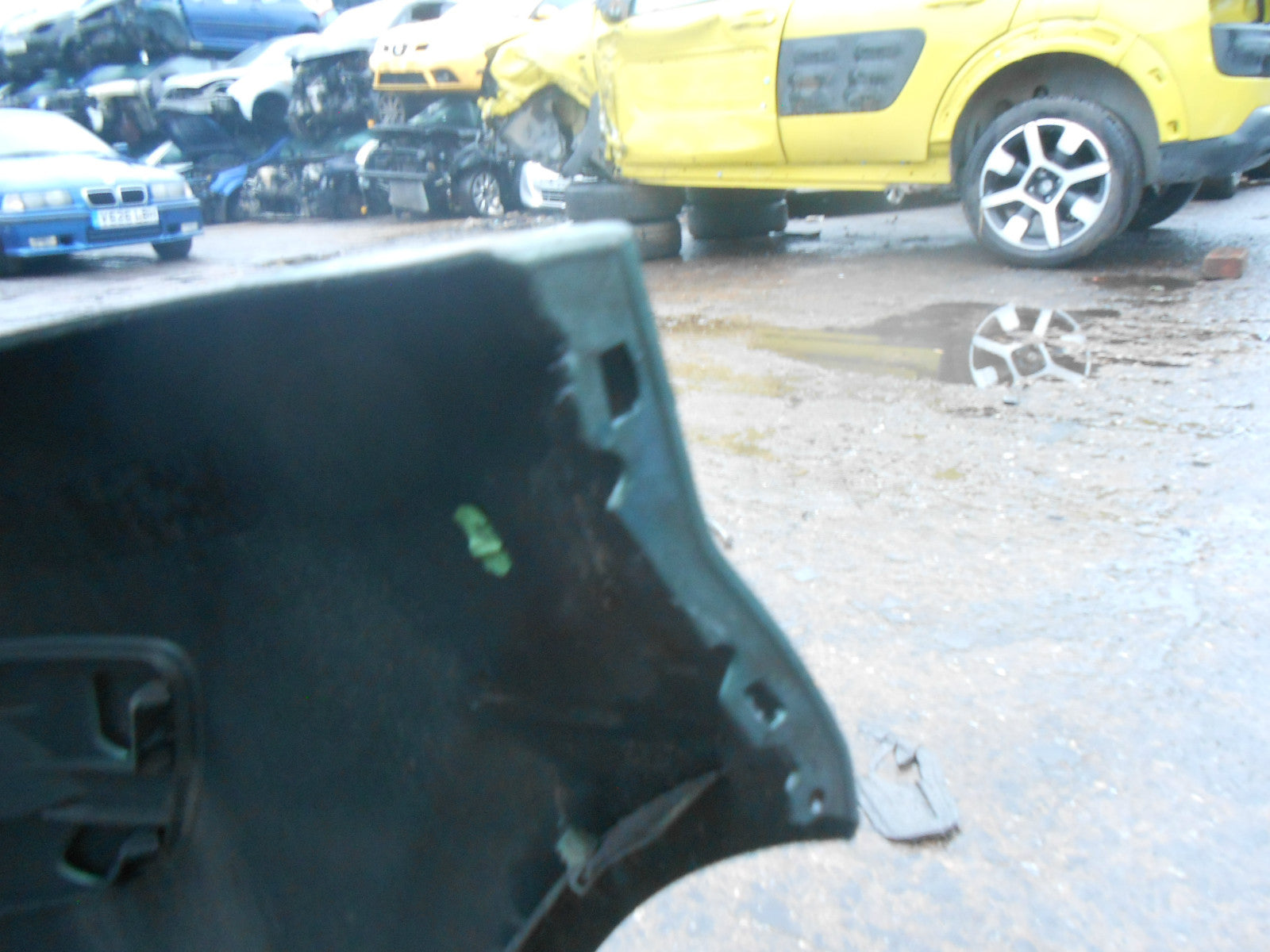 RENAULT MEGANE MK2 2003 COMPLETE REAR BUMPER GREEN