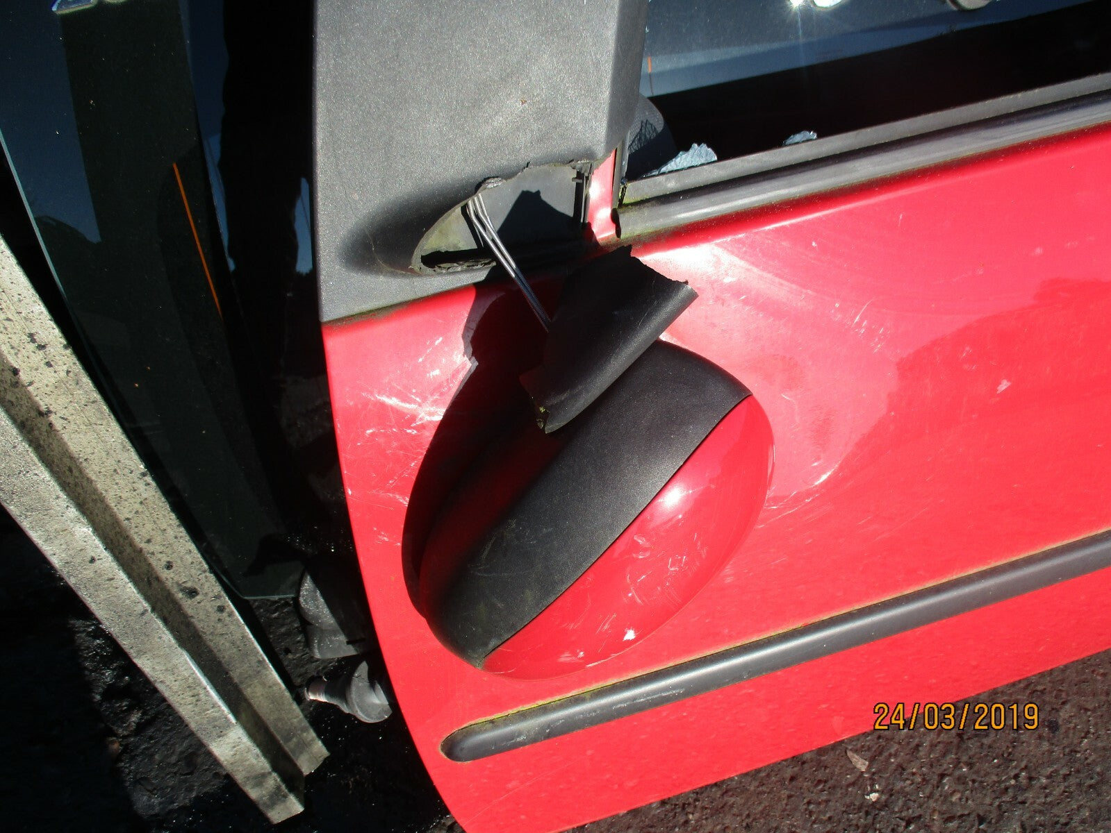 PEUGEOT 107 CITROEN C1 NS PASSENGER SIDE COMPLETE DOOR RED