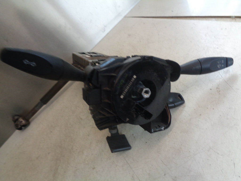 FORD FIESTA MK6 2002 ADJUSTABLE STEERING COLUMN + KEY + STALKS