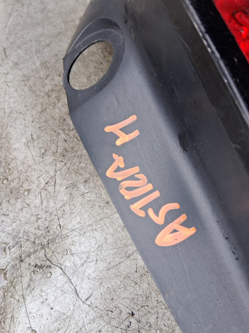 2006 VAUXHALL ASTRA H OSR DRIVER SIDE FRONT RIGHT TAIL LIGHT
